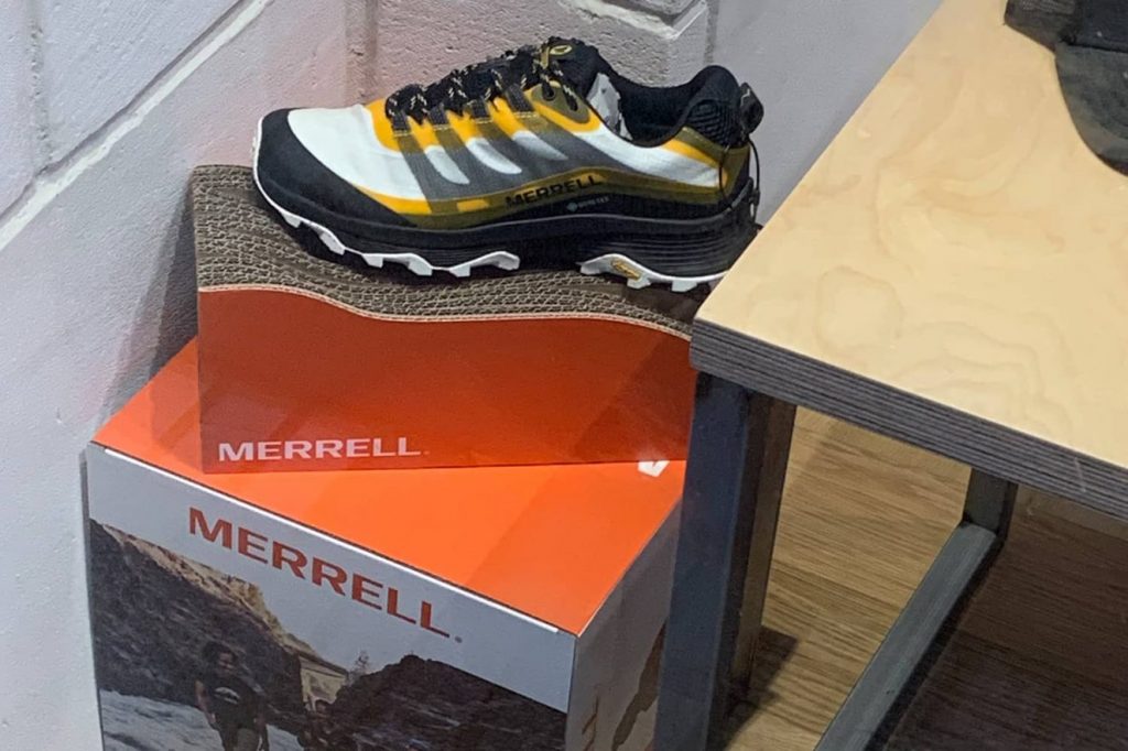 accion-comenrcial-marca-de-calzado-merrell-1325x883