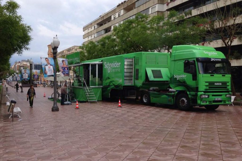 elementos-de-comunicacion-para-eventos-estudio-barcelona-1325x883
