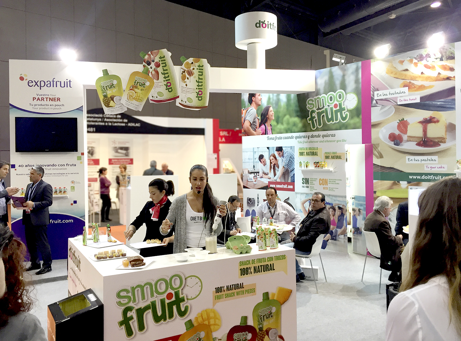 Diseño de stand para Expafruit